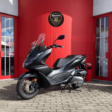 Honda PCX COM GARANTIA ATE 09/2029 E MAPIT | Moto
