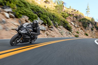 Yamaha R9 2026 | Moto | Super Desportivas