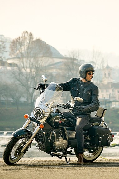 UM Renegade Classic Deluxe | Moto | Cruiser