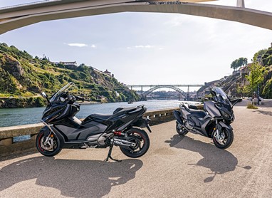 Kymco AK550 Premium | Scooter | Maxiscooters