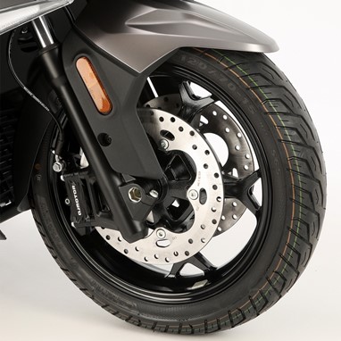 QJ Motor FORT 4.0 | Scooter | Scooters
